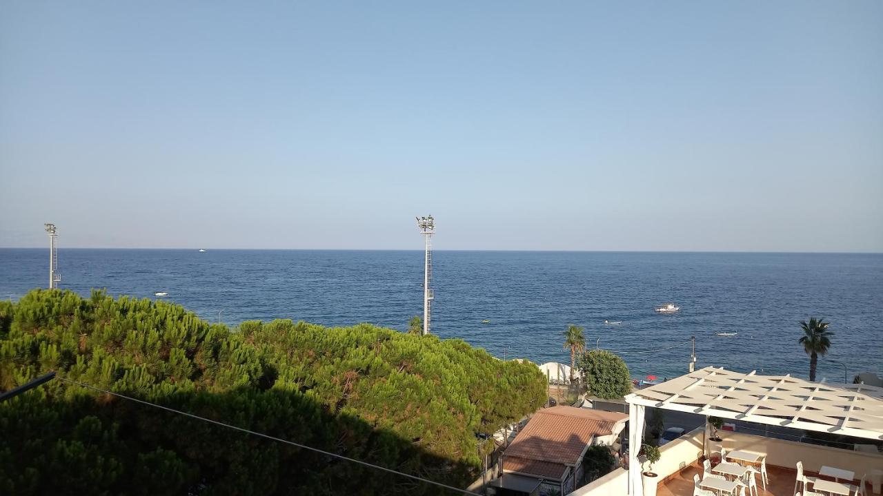 Le Spiagge Bed & Breakfast Letojanni Exterior photo